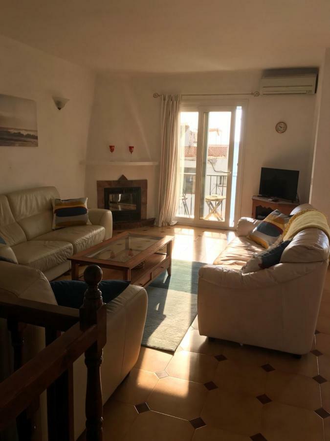 Casa Angelines Holiday Home ネルハ エクステリア 写真